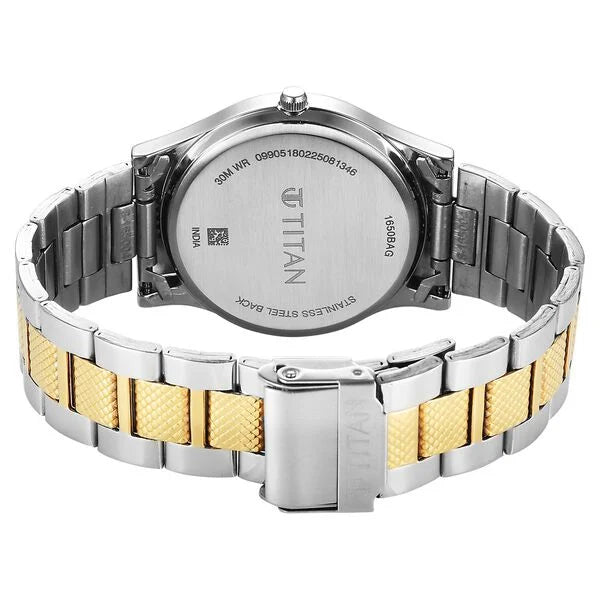 Titan Karishma Wedding Edit Quartz Analog with Day and Date Blue Dial Stainless Steel Strap Watch For Men 1650bm05