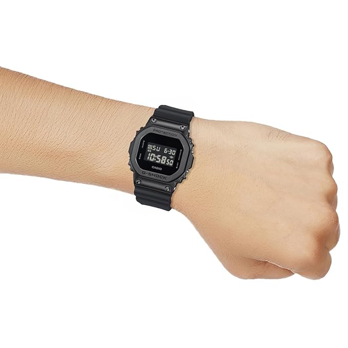 CASIO G-SHOCK GM-5600UB-1DR - G1527