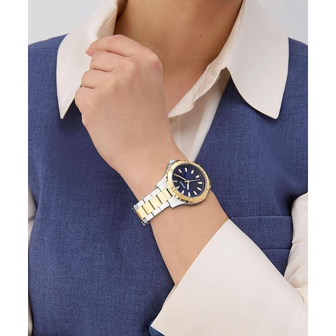 GUESS Blue Round Dial Analog Women's Watch - GW0948L3 - KRISHNA WATCH COMPANY