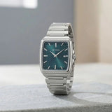 Titan Classique Sleek fit Quartz Analog Executive Style Watch 90260sm02