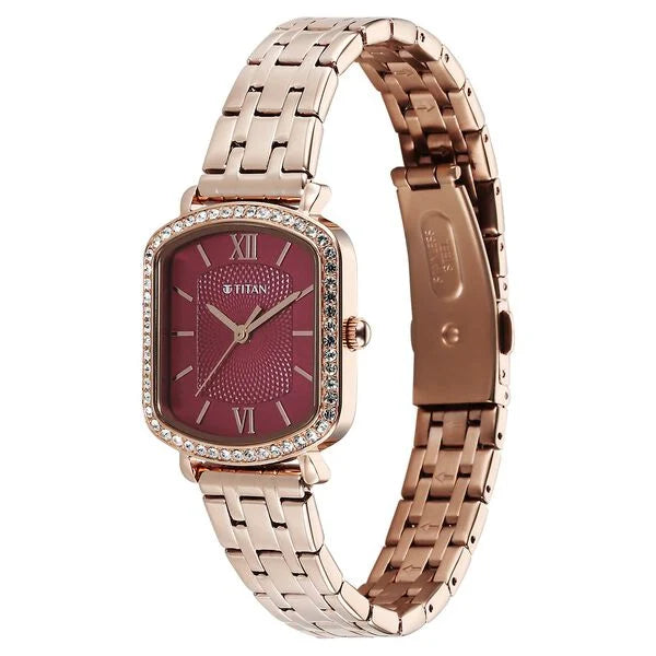 Titan Purple Metro Watch For Women 95323wm01 - KRISHNA WATCH COMPANY