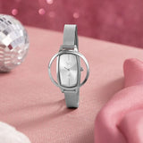 Vyb Charmer By Fastrack Quartz Analog Watch For Girls fv60037sm02w