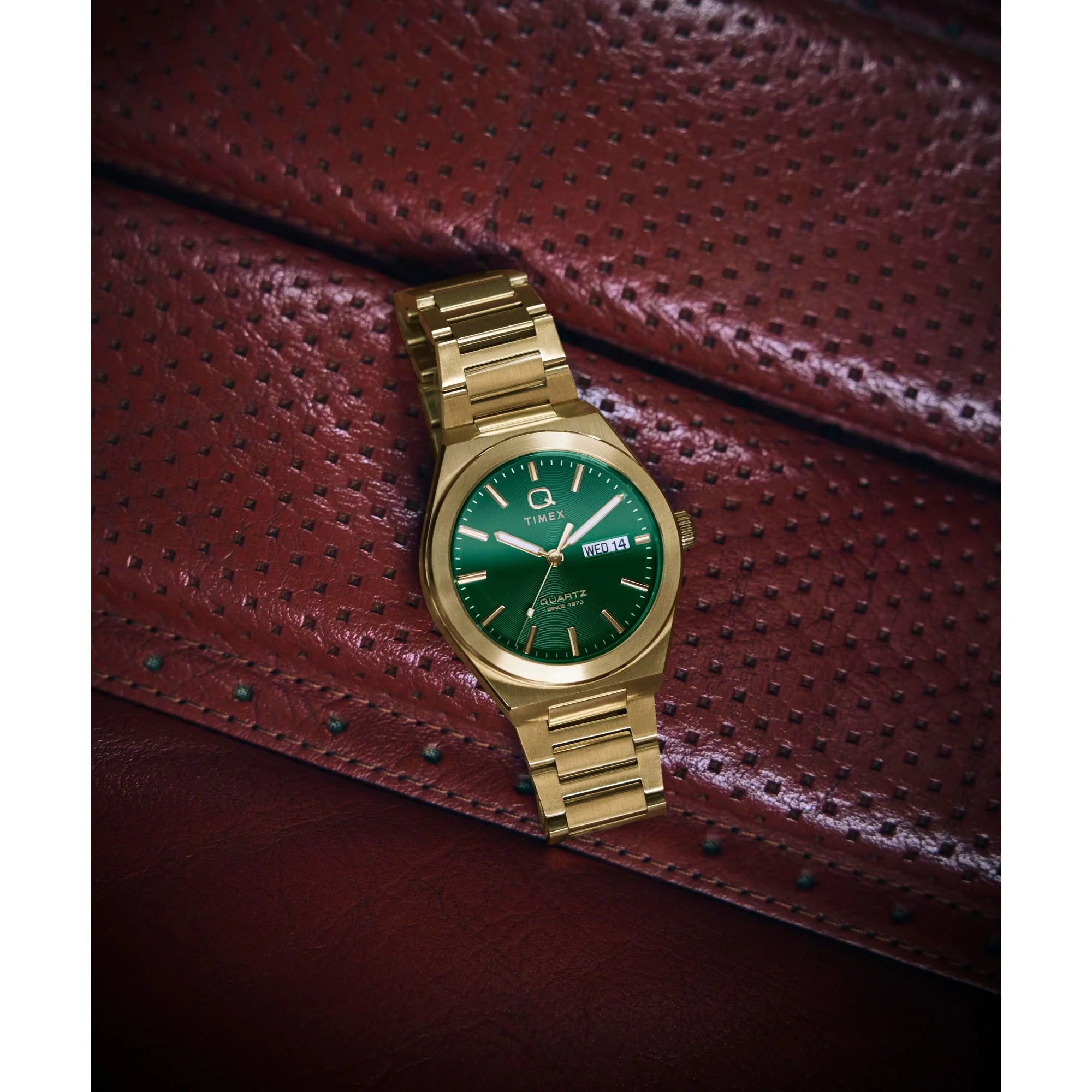 TIMEX Q Continental Green Round Dial Analog Men's Watch - TW2Y35100 - KRISHNA WATCH COMPANY