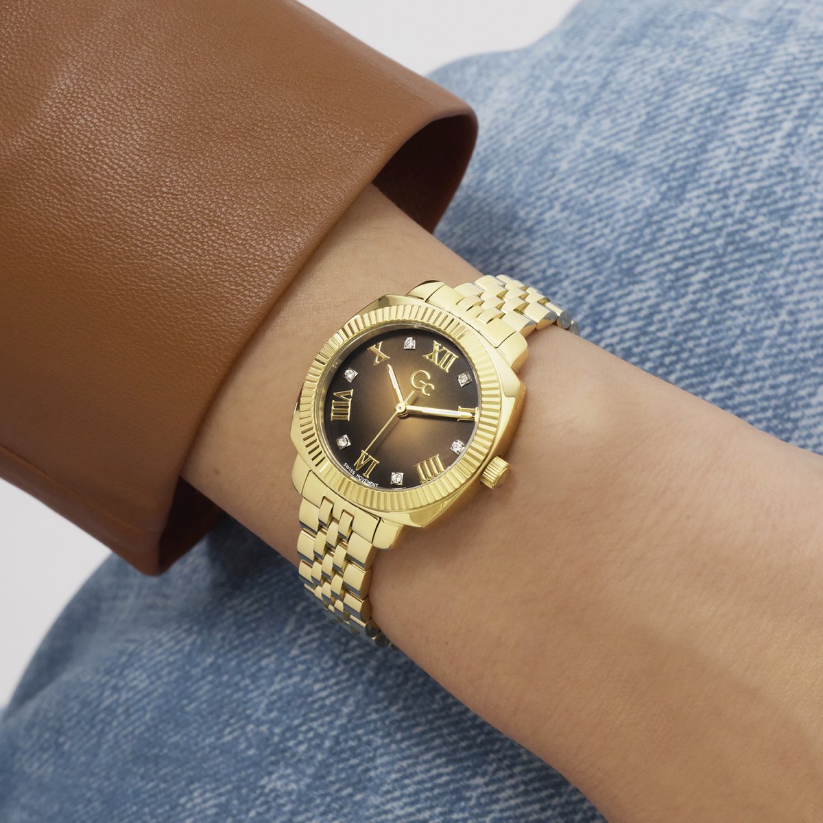 Gc Dress Women Quartz Brown Dial Analog Watch Z73001L4 - KRISHNA WATCH COMPANY