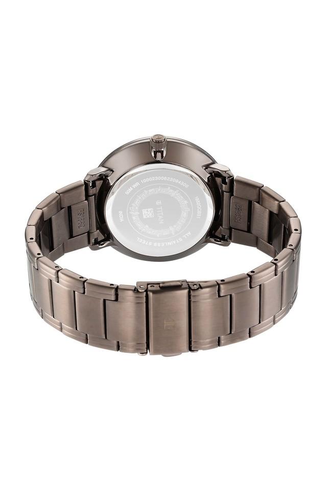 Titan Quartet Grey Dial Stainless Steel Strap Watch 1882QM01 - KRISHNA WATCH COMPANY