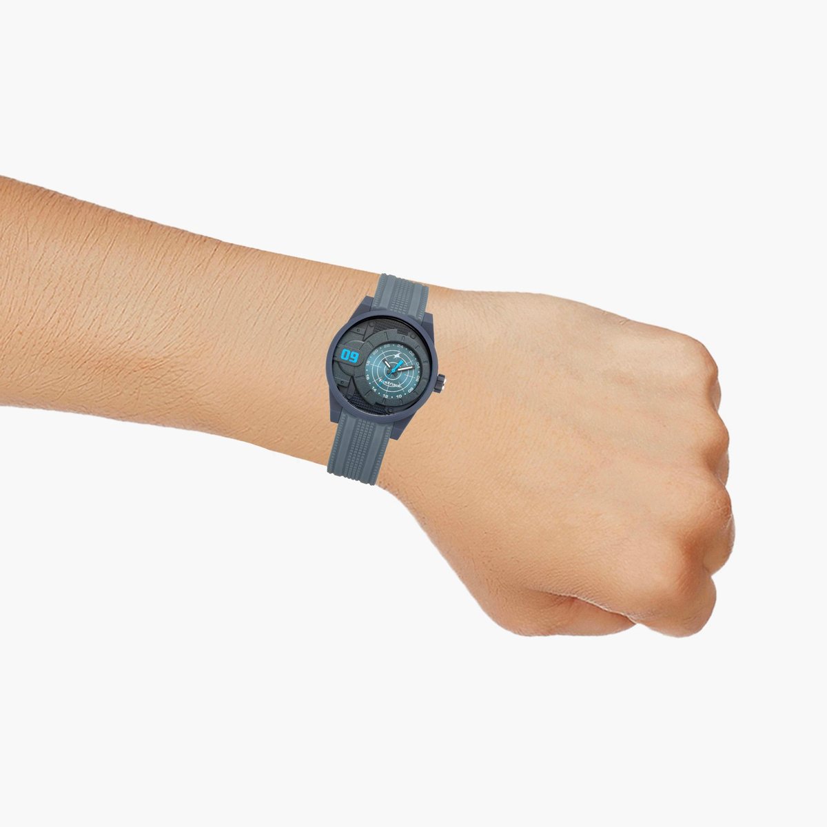 Fastrack Trendies Quartz Analog Watch for Guys 38058pp01