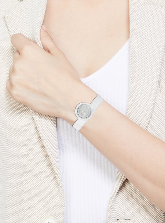 Titan Raga Chic Glam Quartz Analog Watch For Women 95391kc01