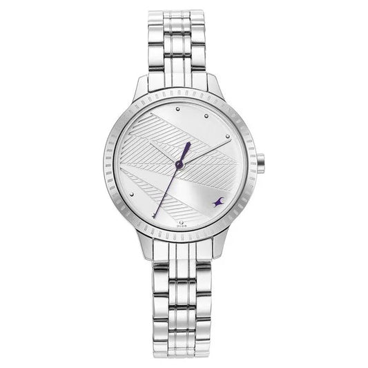 Fastrack Stunners Quartz Analog Silver Dial Metal Strap Watch for Girls ns6267sm01