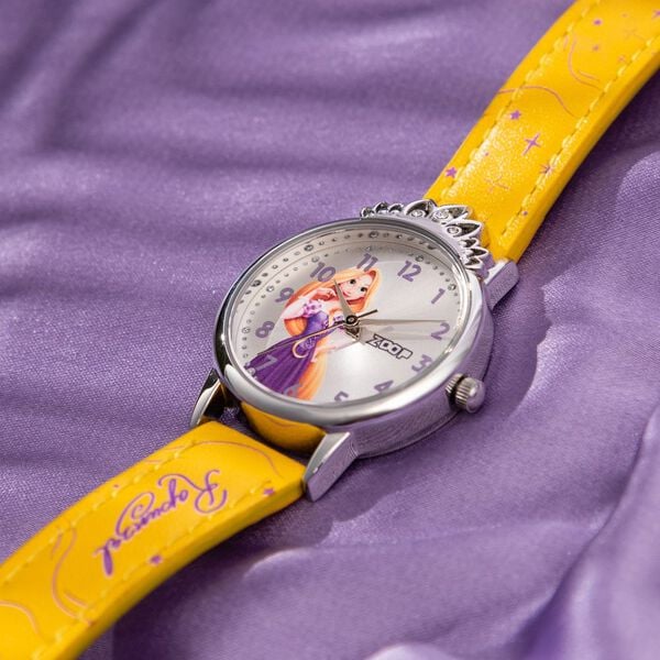 Zoop By Titan Disney Princess Quartz Analog Silver Dial Leather Strap Watch For Kids 26048sl01