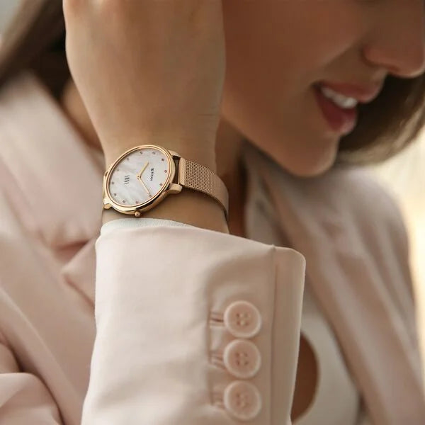 Titan Edge Metal Ladies Allure Quartz Analog Rich Mother Of Pearl Dial KRISHNA WATCH COMPANY