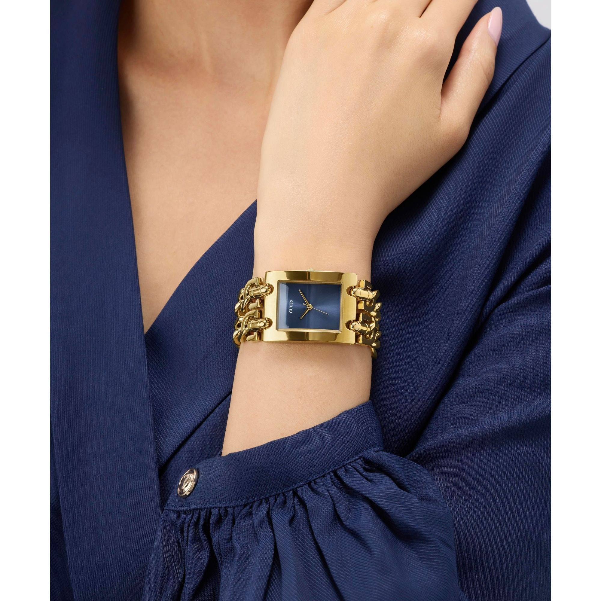 Guess Quartz Women's 28mm Watch GW0740L3