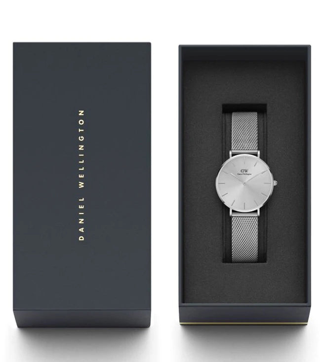 Daniel Wellington 腕時計 Petite Unitone Silver 32 DW00100468 Petite Unitone - Silver watch with mesh strap 28mm | DW