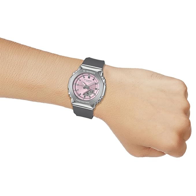 Casio G-SHOCK WOMEN'S WATCH GM-S2110-4ADR G1626