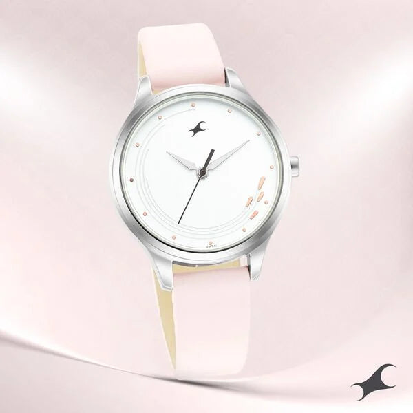 Fastrack Stunners Quartz Analog White Dial Leather Strap Watch for Girls ns6248sl01