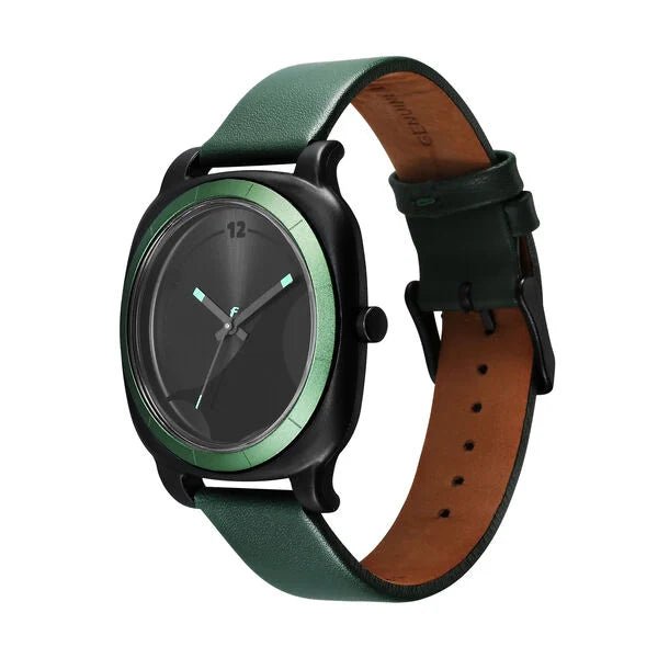 Fastrack Hype All Black Quartz Analog Watch For Unisex 68034pl03w