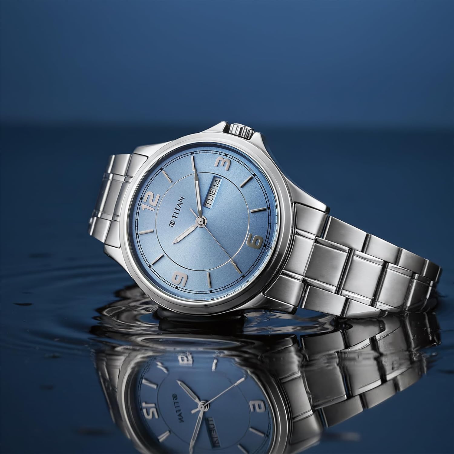 Titan Neo Arabic Analog Strap Watch for Men 1870sm07