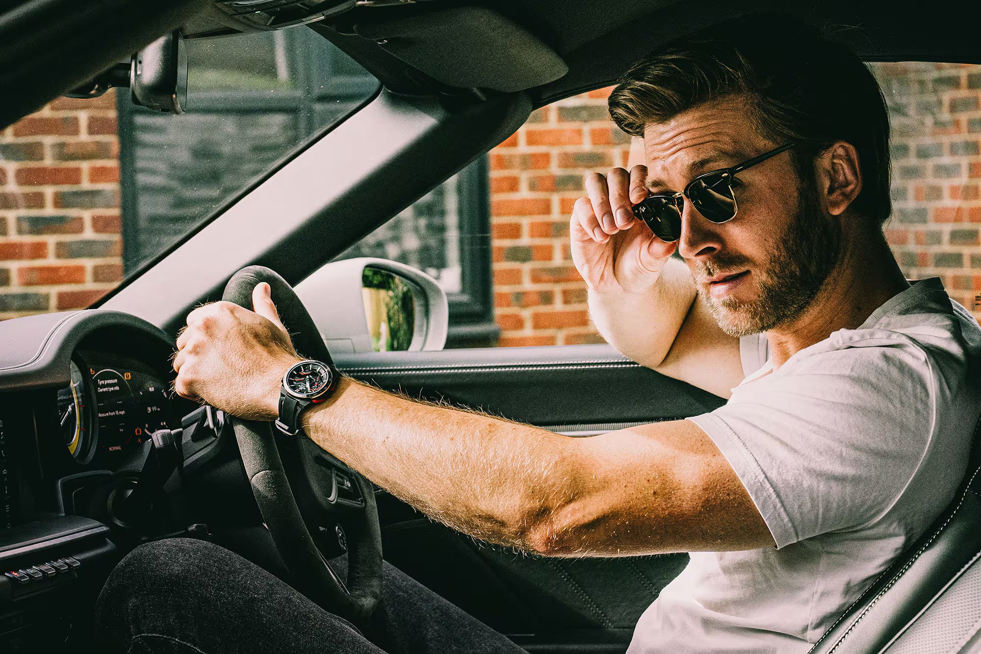 Casio Edifice ECB-2200P-1ADF - ED591