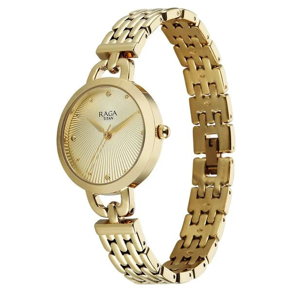 Titan Raga Showstopper Quartz Analog Watch For Women 95349ym01
