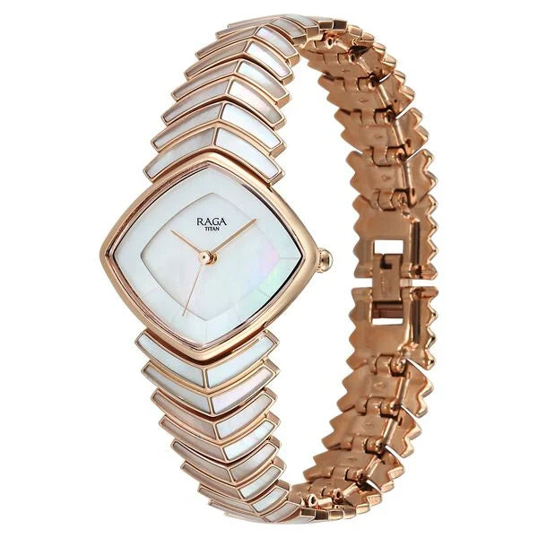 Titan Raga Chic Glam Quartz Analog Watch For Women 95393wm03