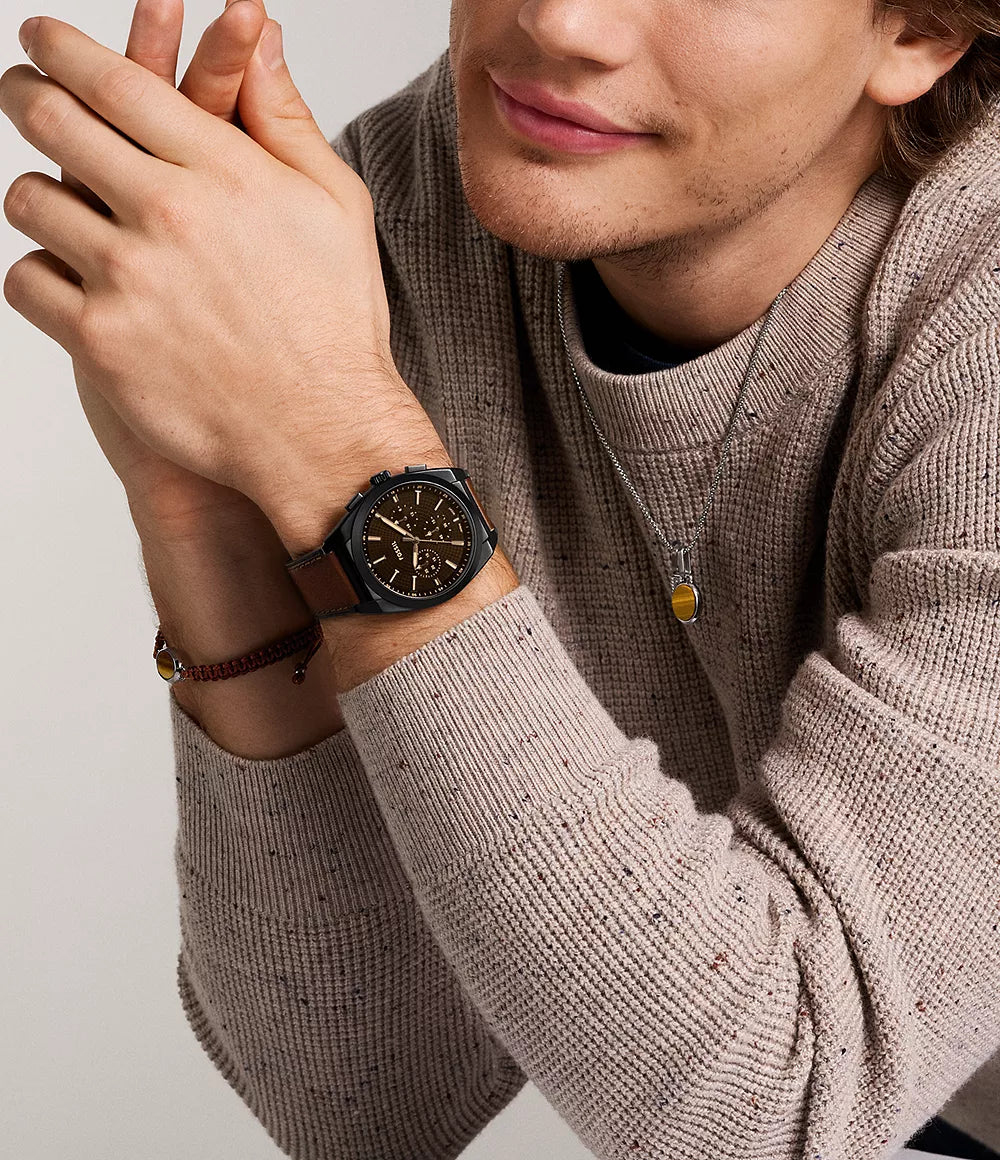 Fossil Men's Analog Quartz Watch with Leather Strap FS6108