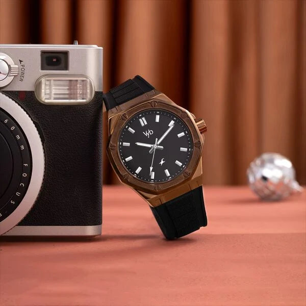 Vyb Rebel By Fastrack Quartz Analog Watch For Guys fv30008qp01w