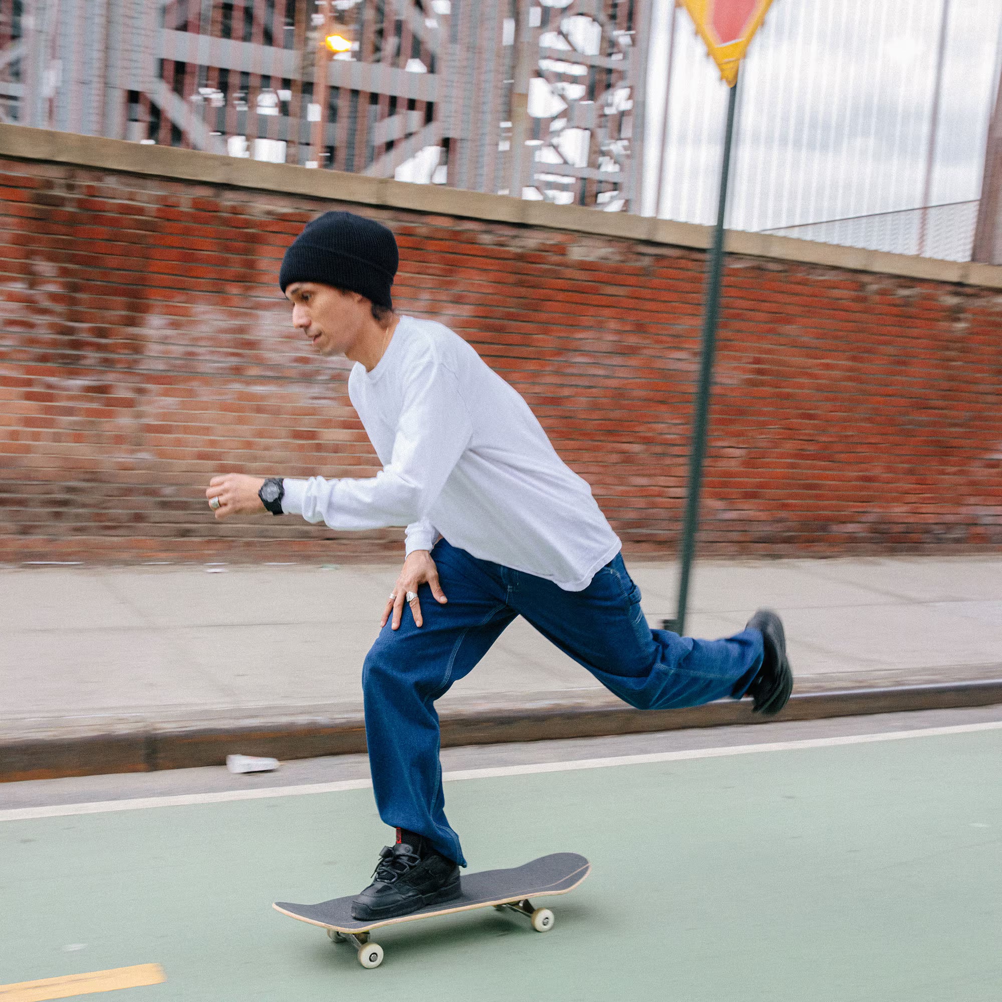 CASIO G-SHOCK GA-700BCE-1ADR - G1525