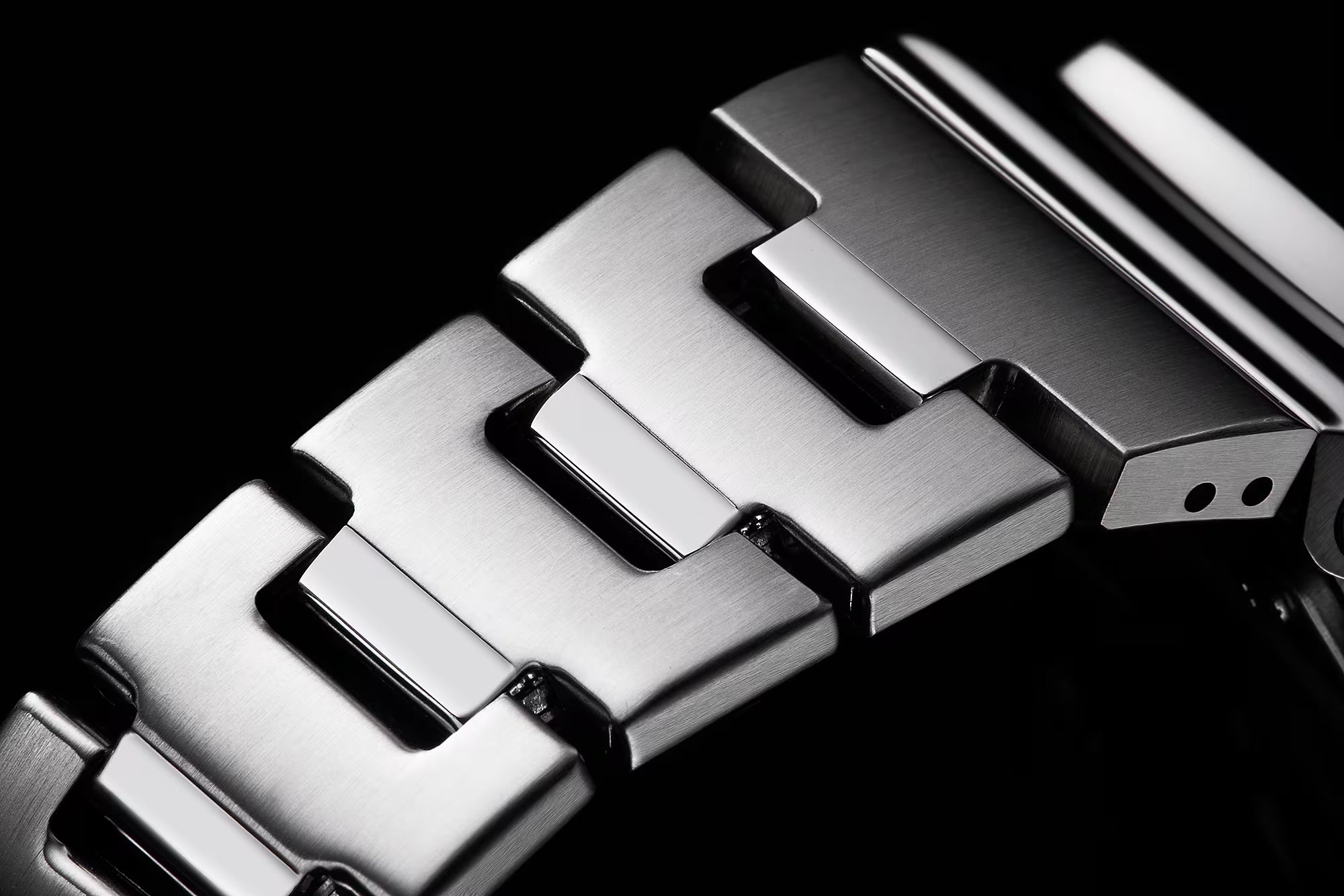 Casio G-SHOCK GM-2110D-2BDR - G1614