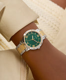 GUESS Dawn Green Round Dial Analog Women's Watch - GW0404L5