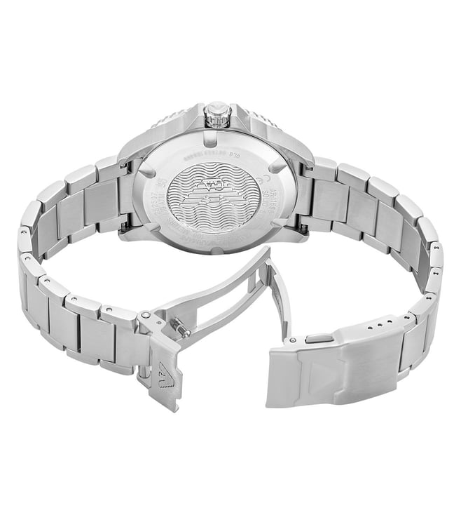 Emporio Armani World Explorer SOLAR Men 42 mm AR11698