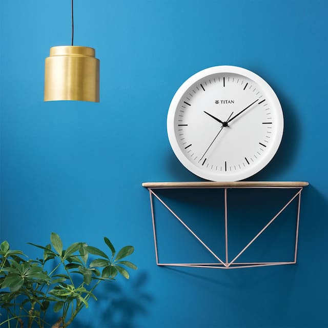 Titan Contemporary White Wall Clock with Silent Sweep Technology 30 cm x 30 cm (Medium) W0036PA01 - KRISHNA WATCH COMPANY
