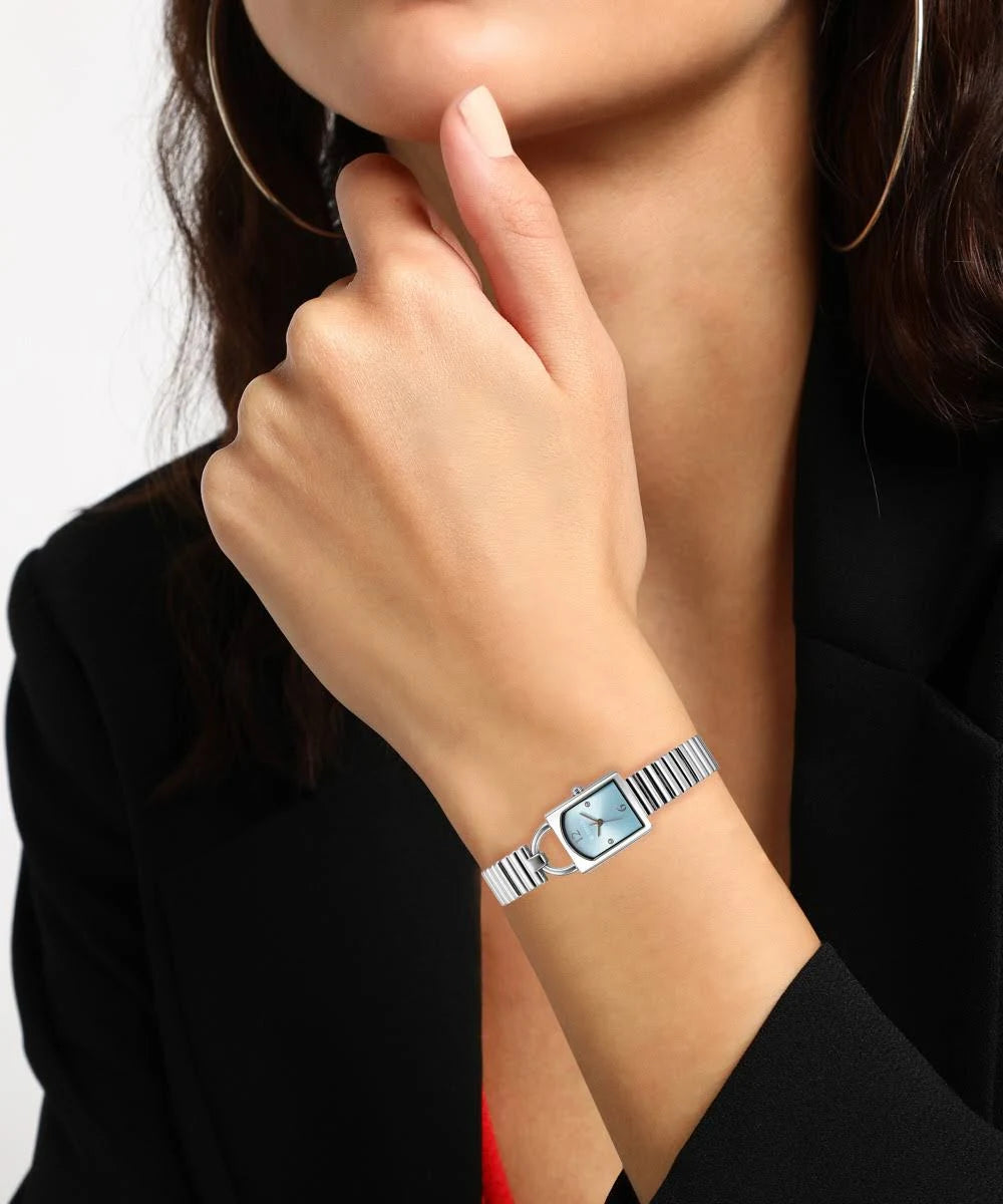 Titan Metro Watch For Women 95303sm01