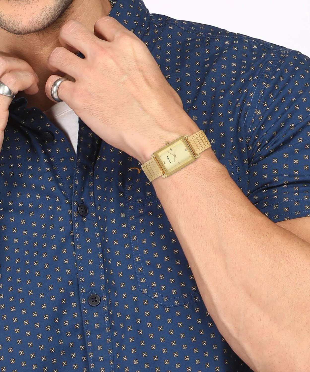 Champagne Dial Golden Metal Strap Watch 7058YM02