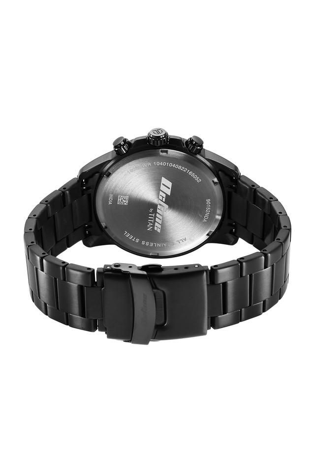 TITAN Octane Classic Sporty Black Dial Stainless Steel Strap Watch 90152NM01
